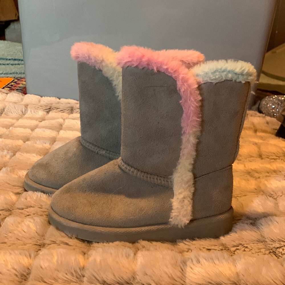 Pull On Boots